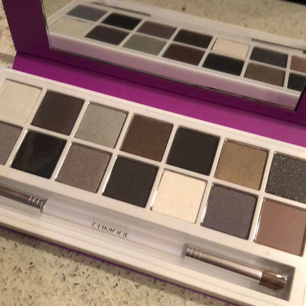 Clinique eyeshadow palette
